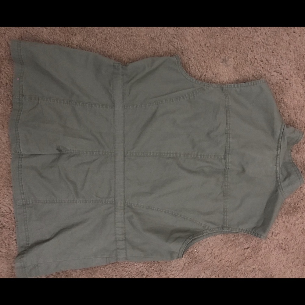 Vest - Picture 2 of 2